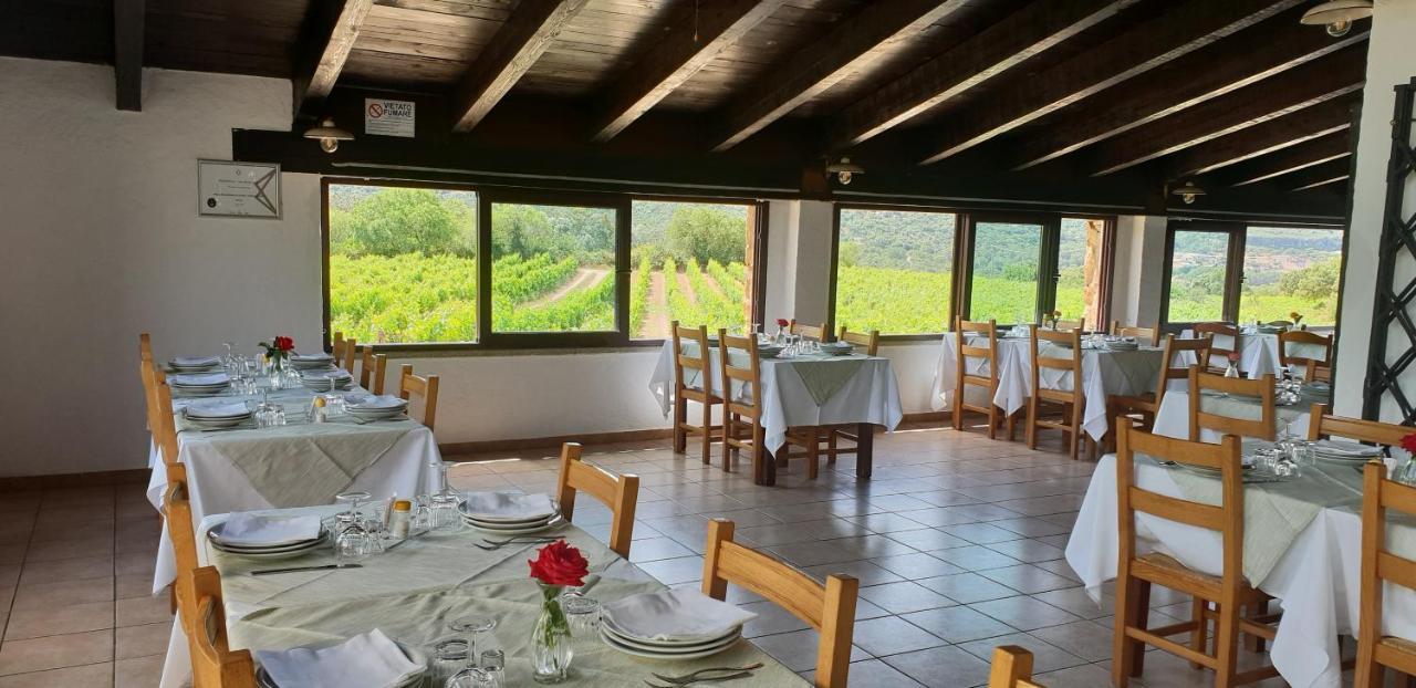 Agriturismo Vermentino Monti Exterior foto